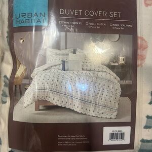 Auden 5 Piece Cotton Jacquard Duvet Cover Set King/Cal King by Urban Habitat.